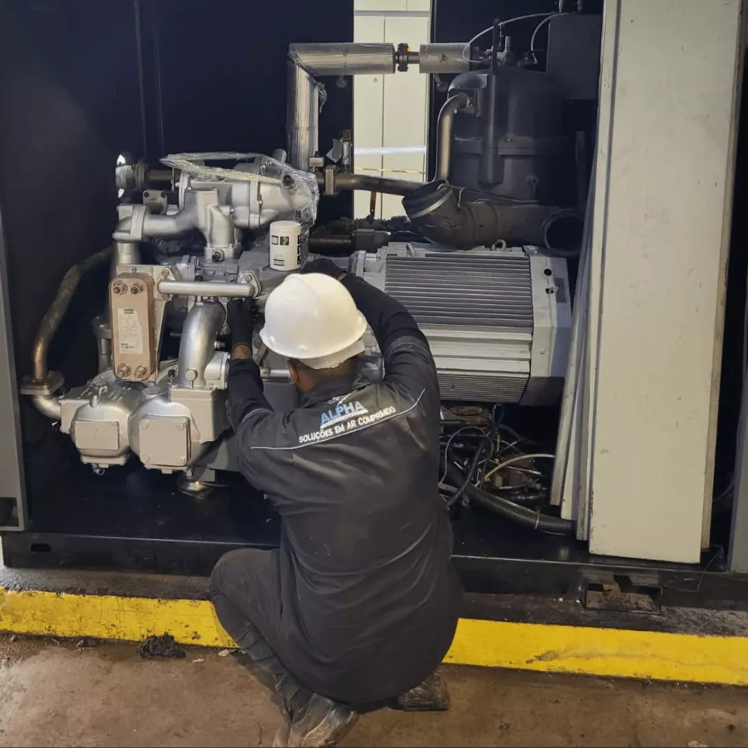 23º Compressor sendo instalado